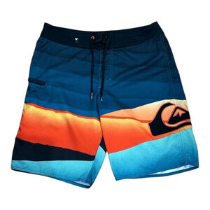 Quiksilver Board Shorts Mens 32 Multicolor Striped Swim Trunks Surf Pocket